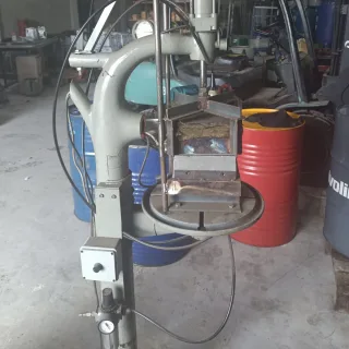 Máquina para fabricar barbijos