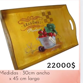 Bandeja pintada a mano. Objetos útiles para regalar o regalarte!!