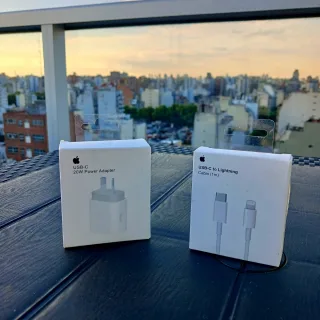 Cabezal 20W + Cable Lighting Iphone