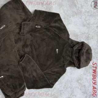 Conjunto nike peluche marron