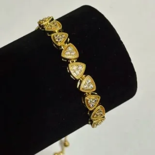 Pulsera dorada ajustable