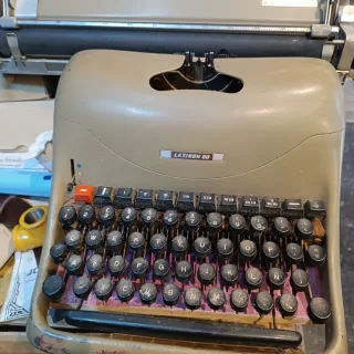 Máquina de escribir lexinkon 80
