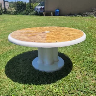 Mesa de fibra de vidrio para jardín