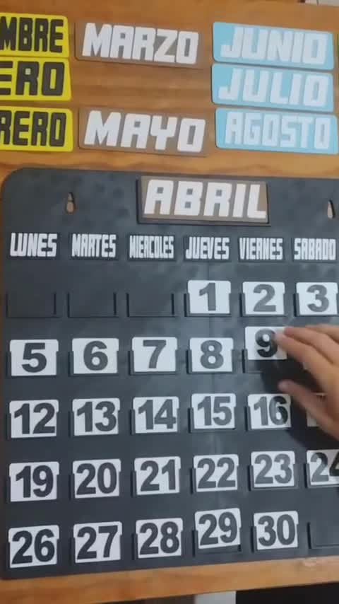 Calendario Escolar Didáctico Tamaño Grande (46x44 cm)
